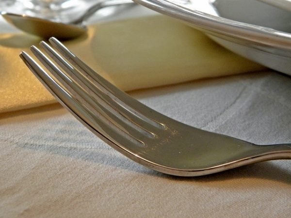 Cubierto Tenedor, para comer la Ensalada Waldorf
