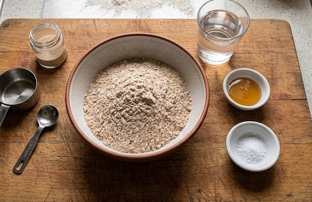 Mise en Place de la receta de Pan Integral Casero con Poolish