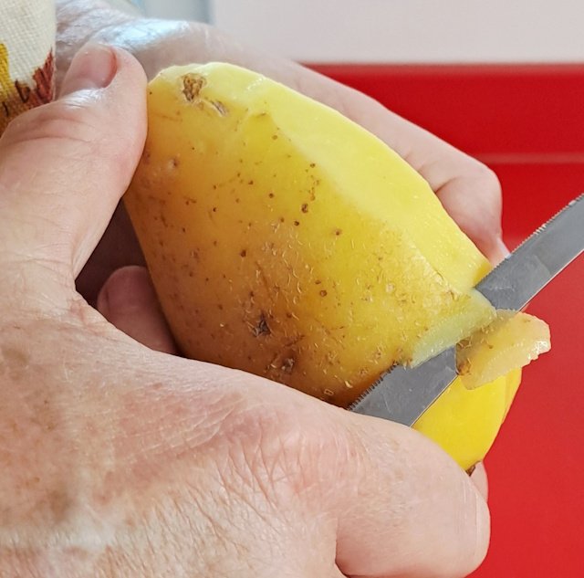 pelar-patatas-jm1_640 Pelar patatas