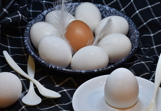 huevos para ensalada campera
