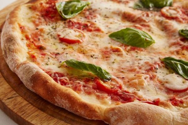 Pizza Margarita, una de las Las 13 Recetas Más Famosas del Mundo