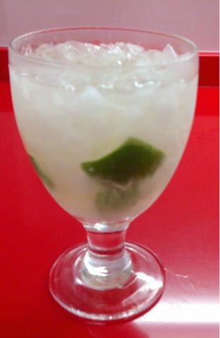 Cóctel Caipiriña (Caipirinha)