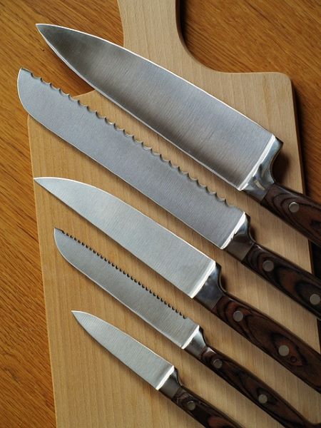 Cuchillos para hacer Garbanzos con Setas, Chipirones y Langostinos