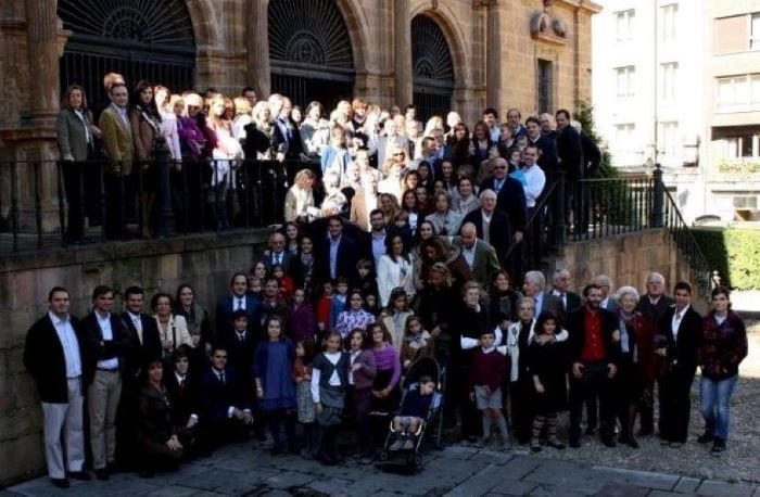 Familia Vallaure, dedicatoria de frixuelos asturianos