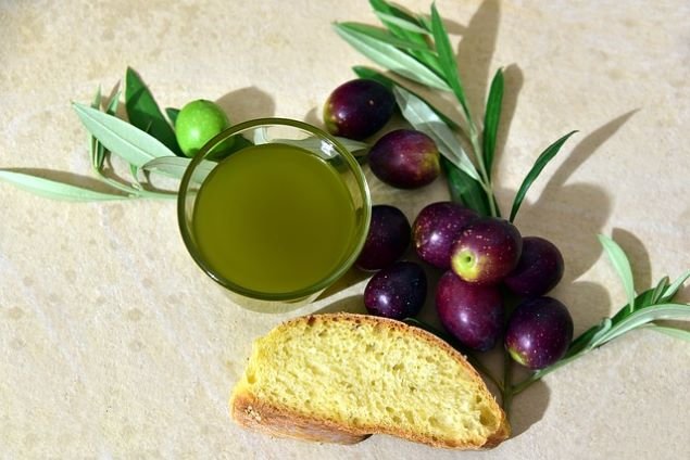Pan aceitunas2