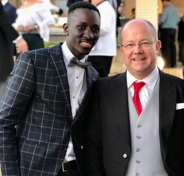 Dedicatoria de Arroz con Alcachofas Pollo y Solomillo