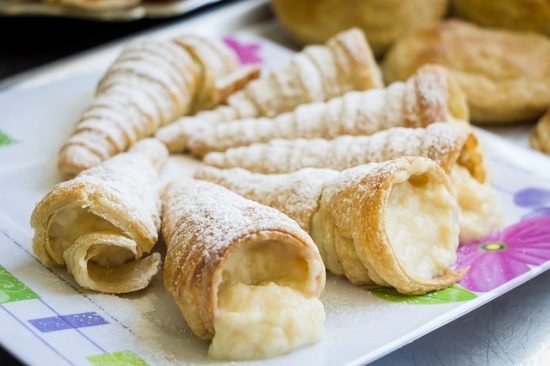 Canutos Crema Pastelera