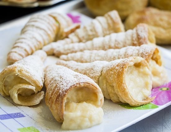 Canutos Crema Pastelera