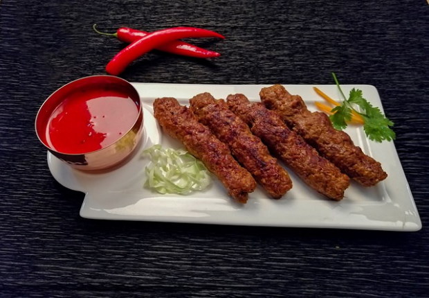 Kabab, variante de Pollo Satay con Arroz Basmati