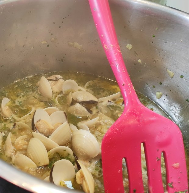 Merluza Salsa Verde Almejas