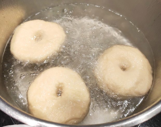 bagel 9 Bagels