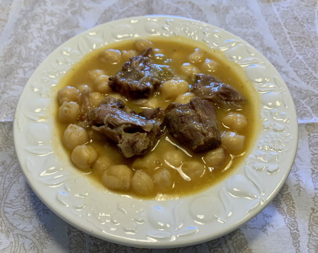 Rabo de Toro con Garbanzos, variante de Potaje de Garbanzos con Bacalao