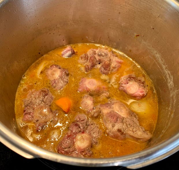 Rabo de Toro con Garbanzos