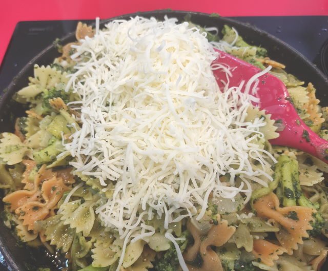 lazos-pasta-6_640 Lazos Pasta