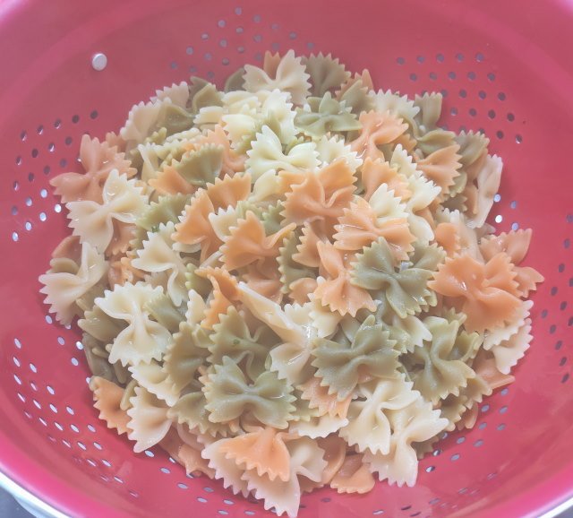 lazos-pasta-4_640 Lazos Pasta