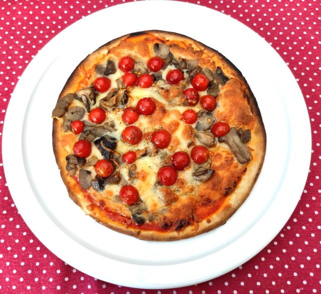 Pizza de Setas y Tomates Cherry