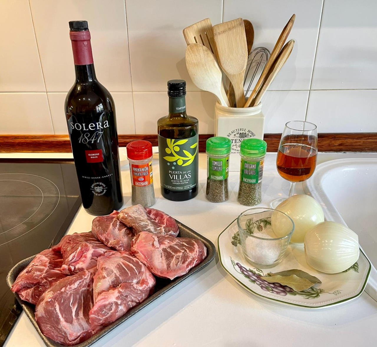 Mise en place de la receta de Carrilleras Ibéricas de Bellota al Oloroso