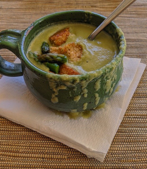 Crema de espárragos verdes, variante de crema de coliflor
