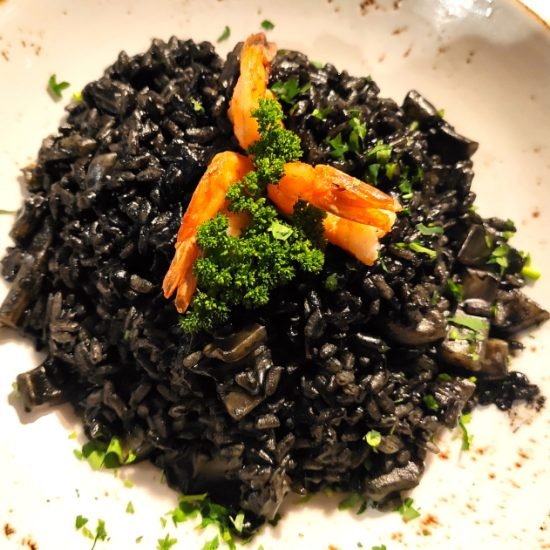 Risotto Negro con Gambas