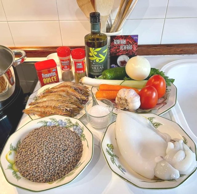 lentejas-sepia-jm2_640 Lentejas con Sepia y Langostinos