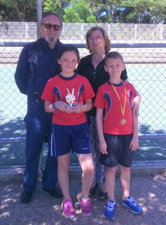Dedicatoria de Tomate Rosa de Barbastro con Aceitunas de Aragón
