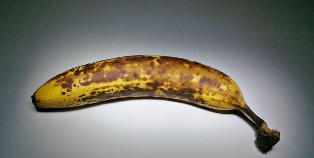 Plátano demasiado maduro para hacer Piruletas de Plátanos y Chocolate