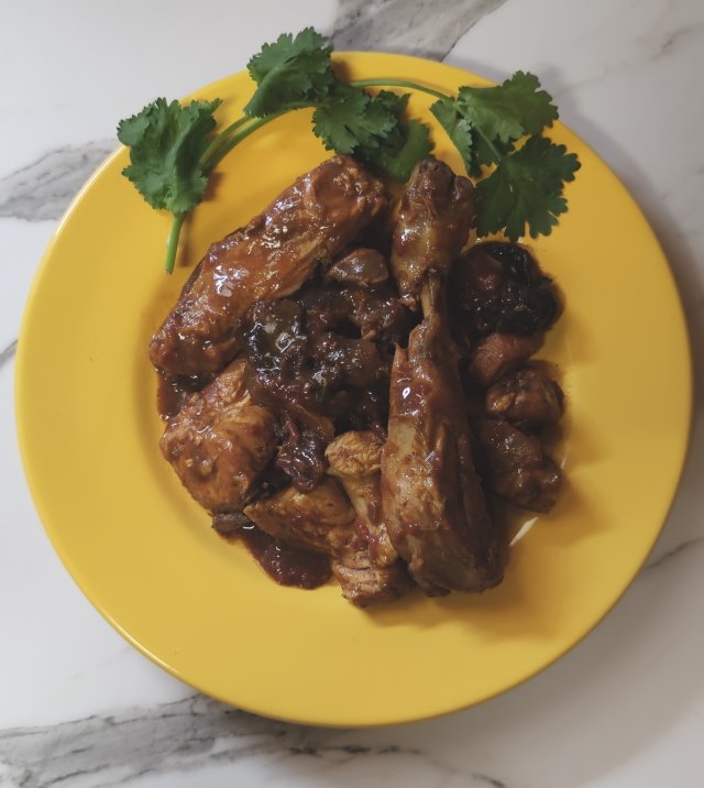 Pollo en Compañía