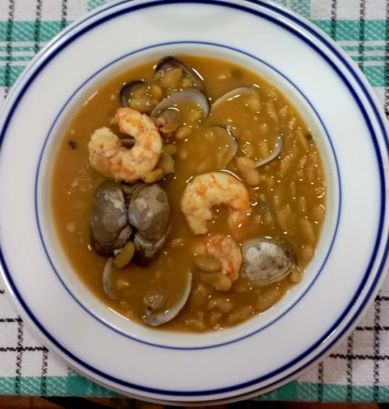 Verdinas con Almejas y Gambas