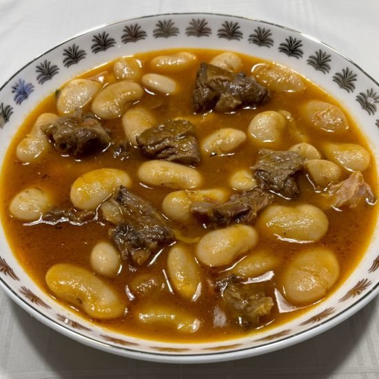 Judiones con Rabo de Toro