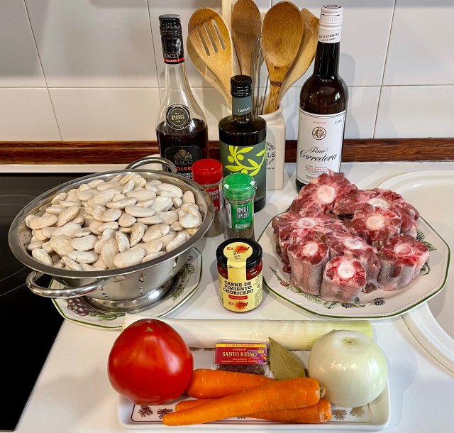 Judiones con Rabo de Toro