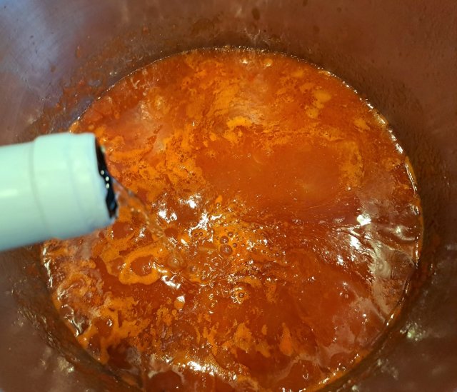 Sofrito Tomate con Vino
