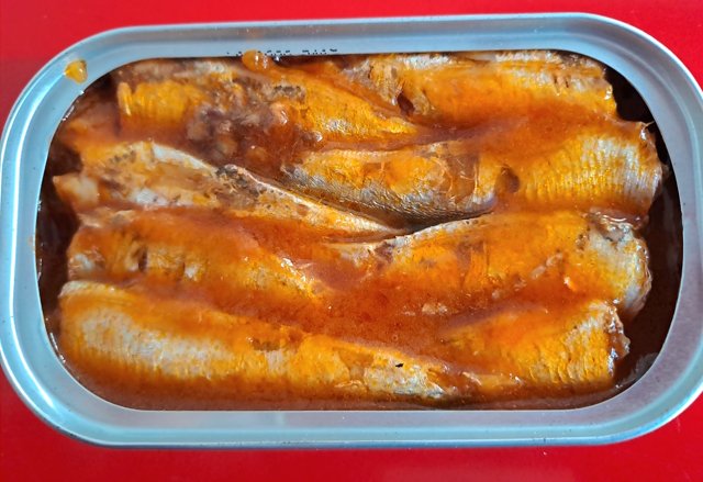 Sardinas en tomate