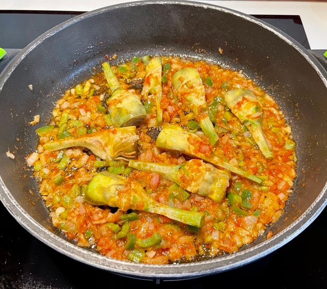 tomate-alcachofas-2_640 Sofrito de Tomate y Alcachofas