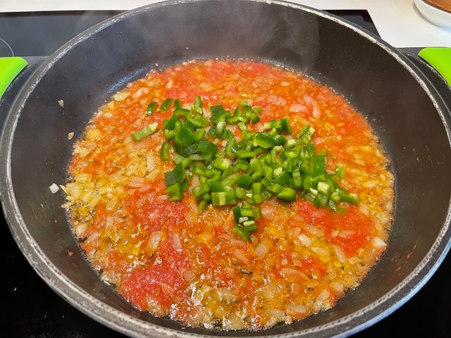 tomate-pimienos-2_640 Tomate Frito con Pimientos