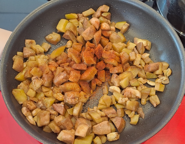 Berenjenas fritas con pimentón