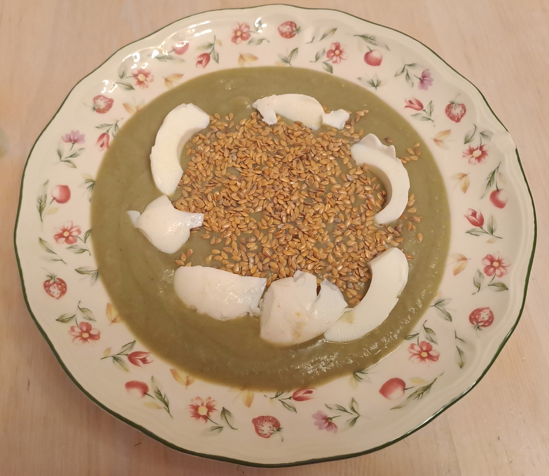 Crema de Alcachofas, variante de Sopa de Ajo Castellana
