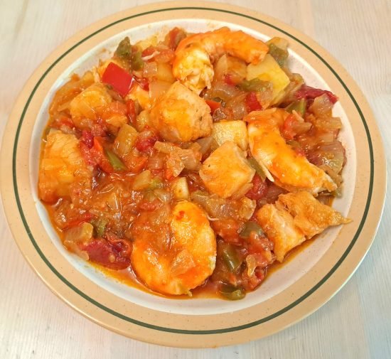 Bacalao Ajoarriero con Langostinos