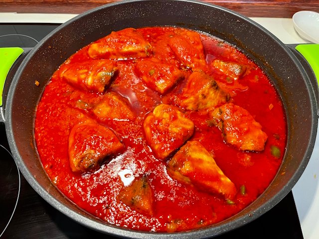 Bonito con Tomate