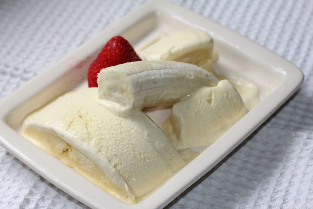 Helado de Plátano con Yogur y Virutas de Chocolate