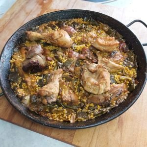 Paella de Pollo y Conejo