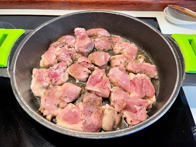 Pollo en Pepitoria