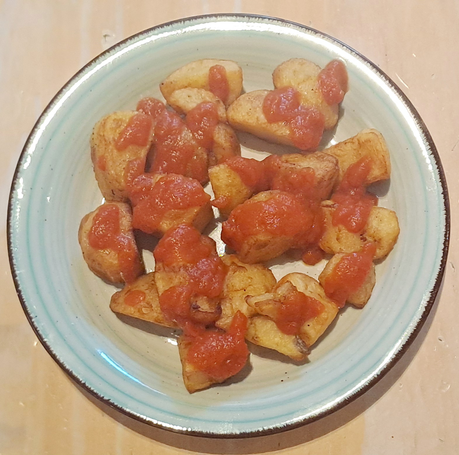 Patatas Fritas con receta de Salsa Bravas