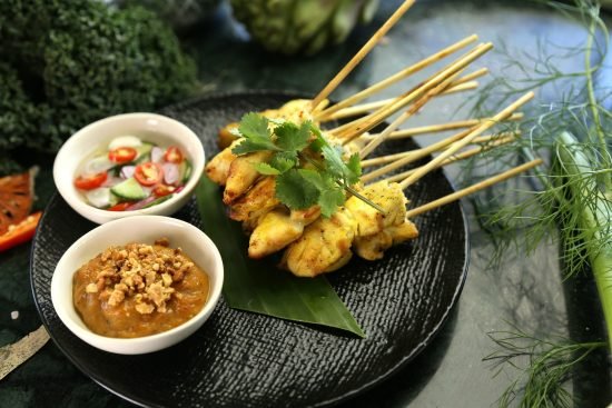 Pollo Satay con Arroz Basmati