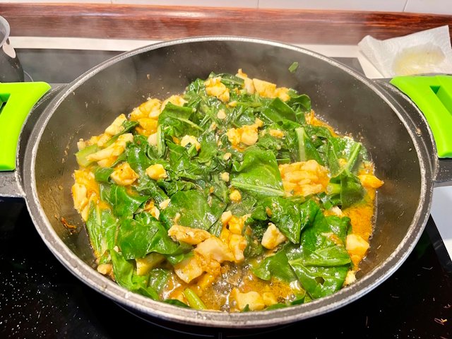 Alubias con Acelgas y Bacalao