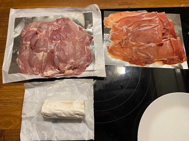 Contramuslos de Pollo Rellenos de Jamón Serrano y Queso de Cabra