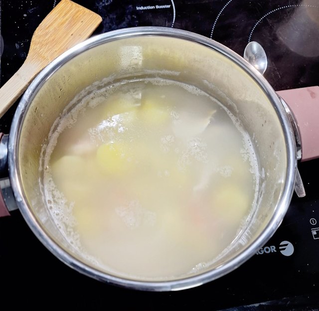 Patatas Hervidas, para hacer Gazpachuelo Malagueño