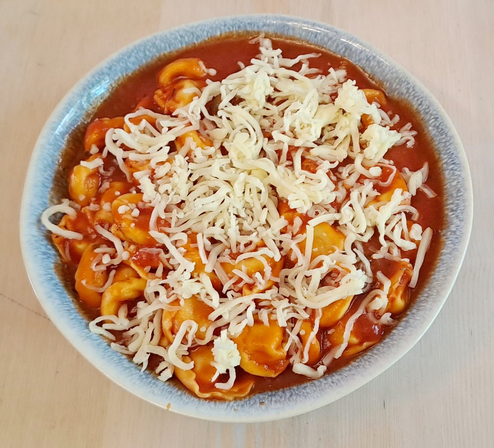 Cappelletti en Salsa Siciliana, Tortelloni Rellenos en Salsa de Tomate