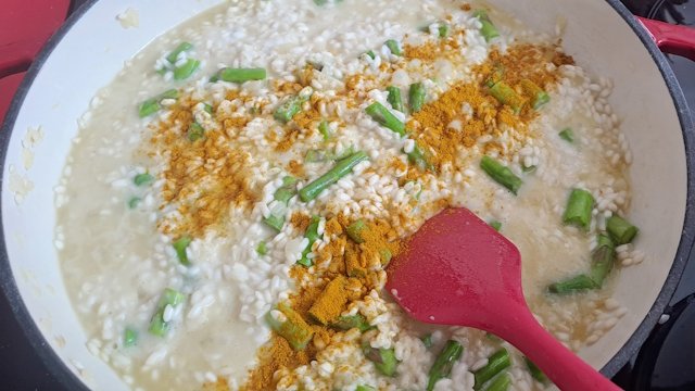 Risotto de Espárragos y Nueces