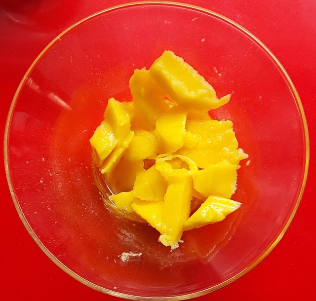 Yogurt con Piña y Mango