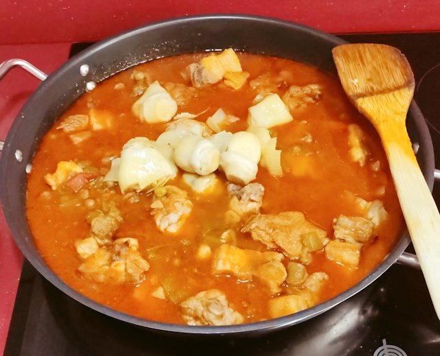 paella costillas y pollo